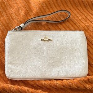 Preowned Coach wristlet